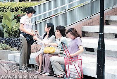 狗仔爆料明星住宅视频,揭秘明星住宅生活点滴  第1张